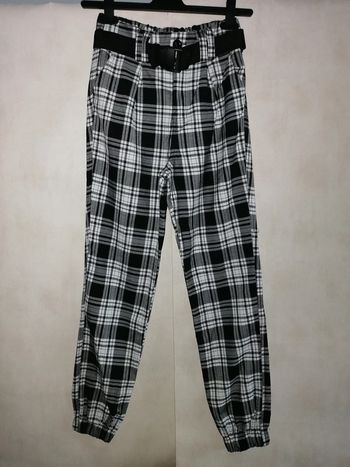 Pantalon Jennyfer et sa ceinture T32 Neuf