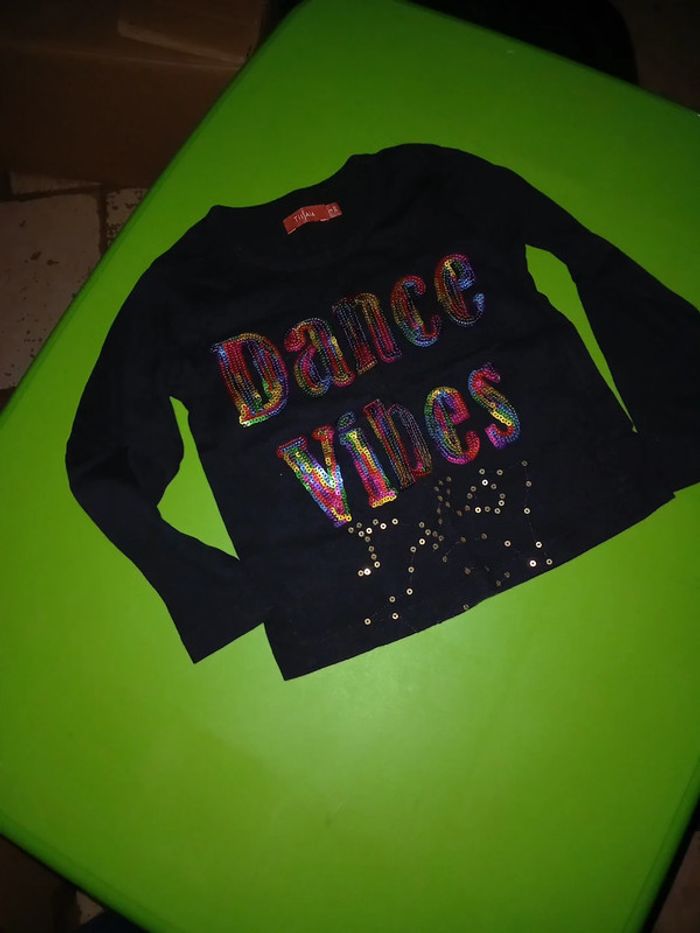 Tee shirt manche longue noire 3 ans