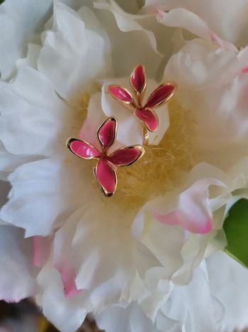 Clips fleurs fuschia