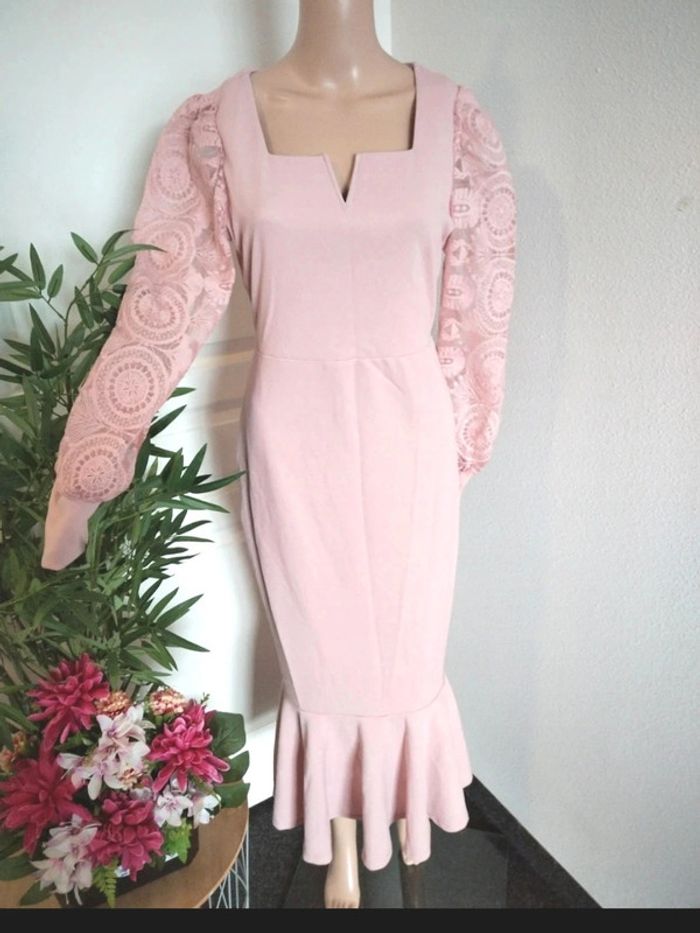 Belle robe de soirée rose Shein taille M neuve