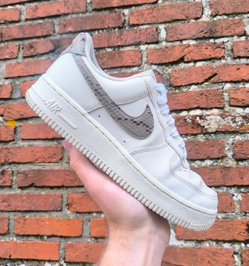 Baskets Nike air force one crème pointure 39 imprimé léopard