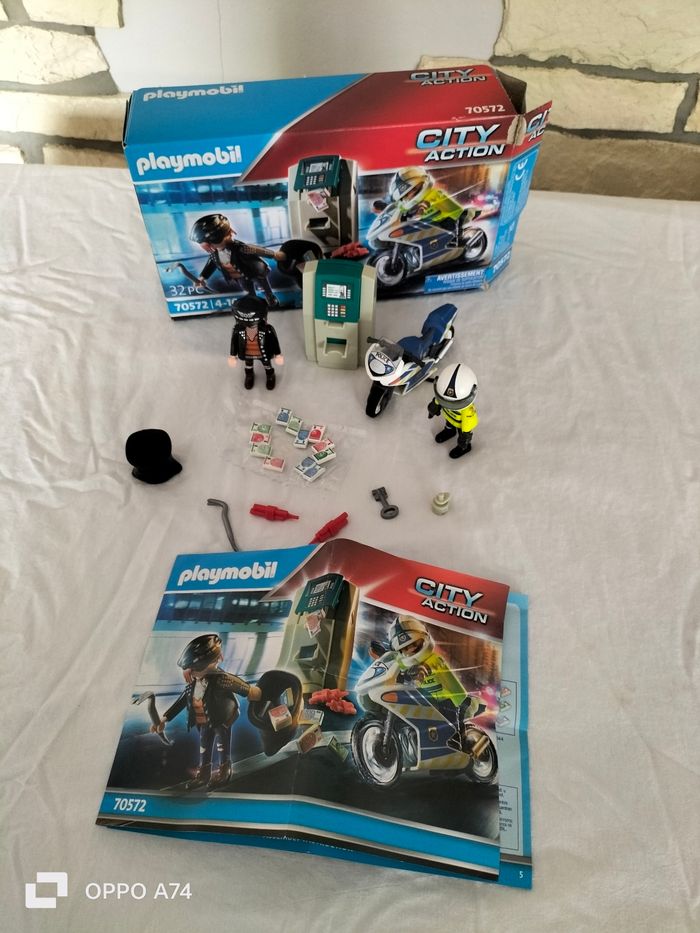 Playmobil 🖤 Policier à moto et voleur - photo numéro 2