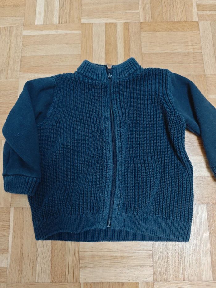 Lot 3 gilets 12 mois - photo numéro 3