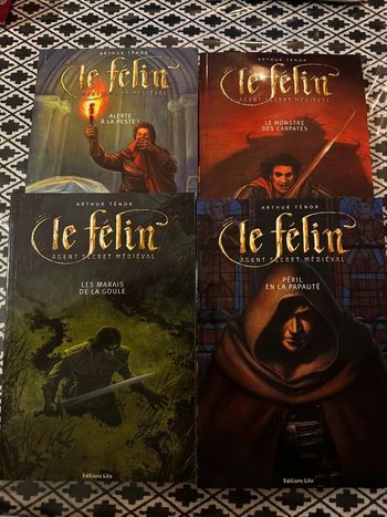Lot de 4 livres le félin Arthur Ténor