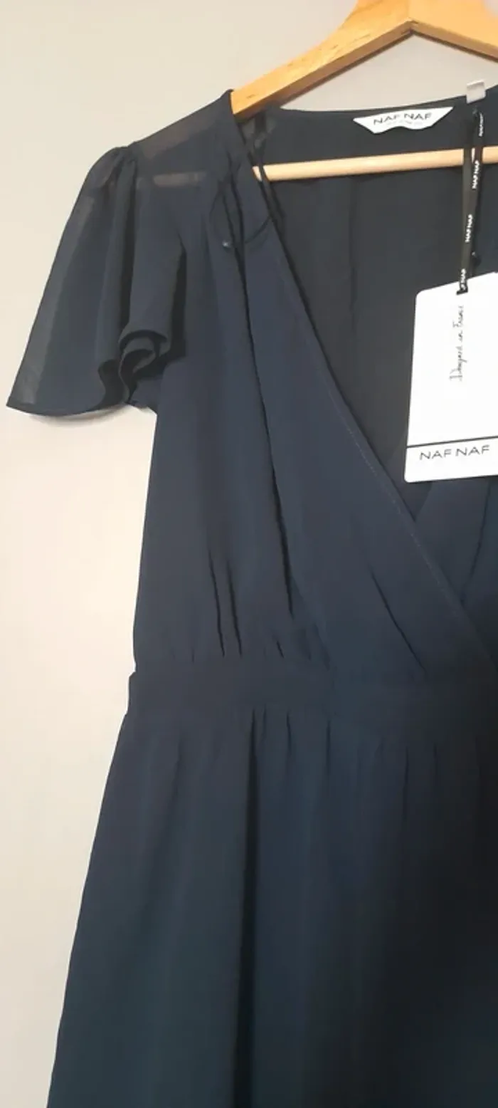 Robe fluide en cœur croisé - photo numéro 5