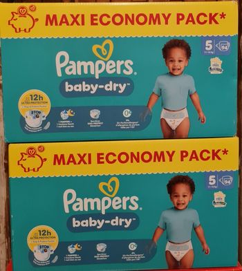 Couches pampers  taille 5