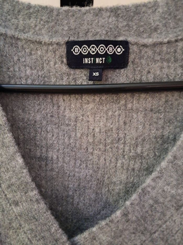 Pull en V gris clair taille XS Bonobo - photo numéro 3