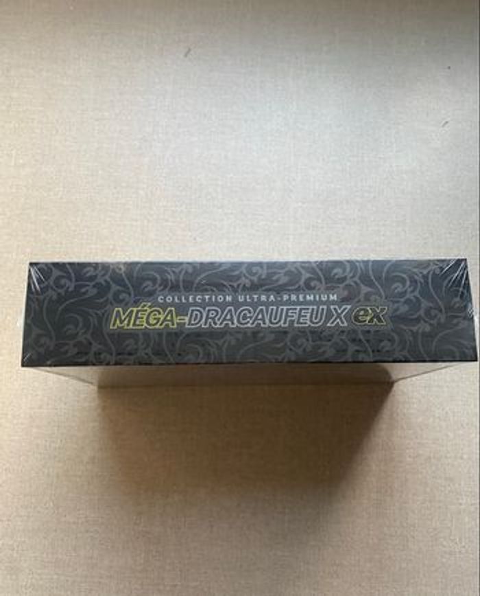 Coffret ultra premium pokémon flammes fantasmagoriques - photo numéro 4