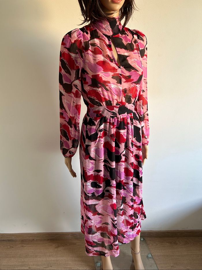 Robe longue rose neuve à manches longues Morgan taille 36 (valeur 90€) - photo numéro 2