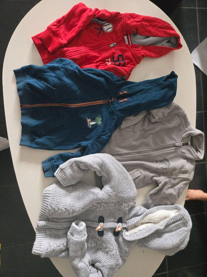 Lots pull et vestes 3 ans