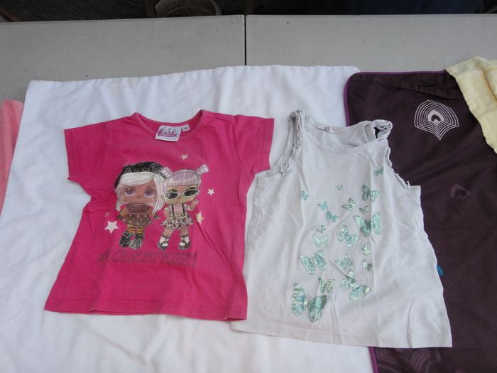2 Tee-shirts 3 ans