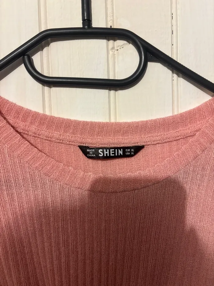 Pull rose shein - photo numéro 2