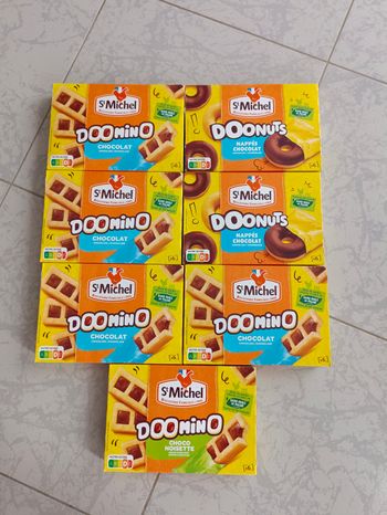 Lot de 7 boîtes de gâteaux