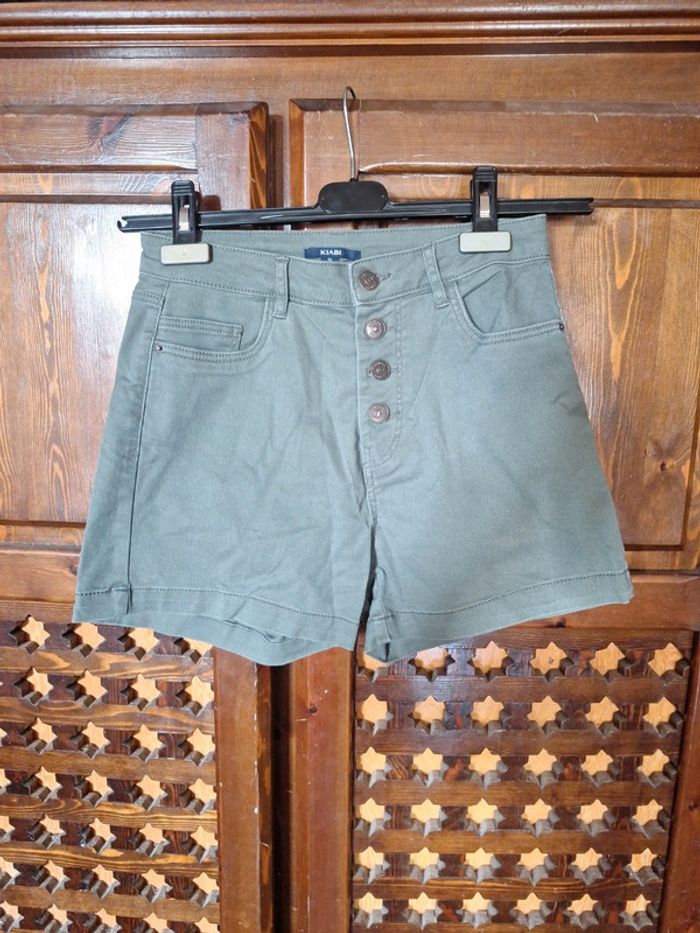 Short kaki 36 kiabi [