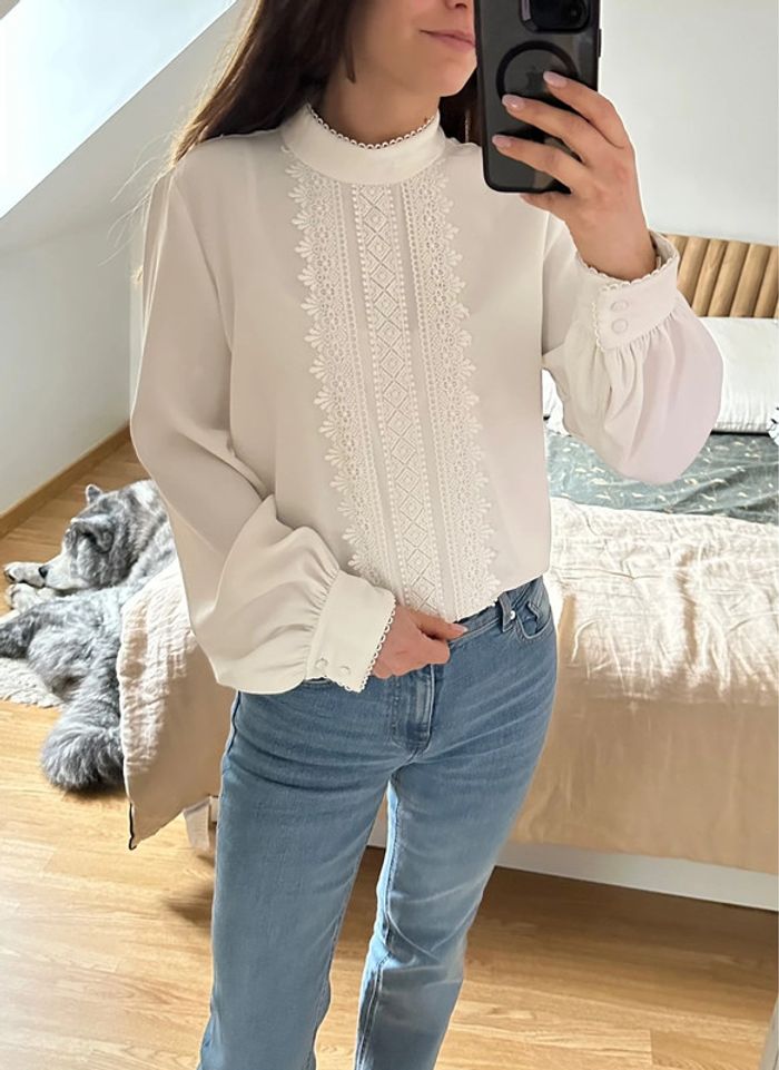 Blouse détail broderies Zara 🐚 - photo numéro 2