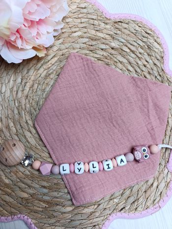 Bavoir + attache tétine