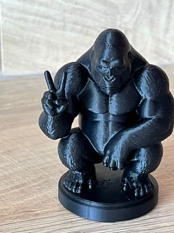 🦍 Figurine Gorille Noir – Signe Peace