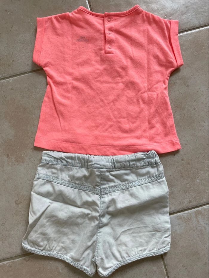 ensemble t-shirt manches courtes et short 9 mois - photo numéro 2