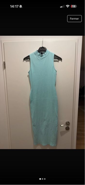 Robe bleu claire