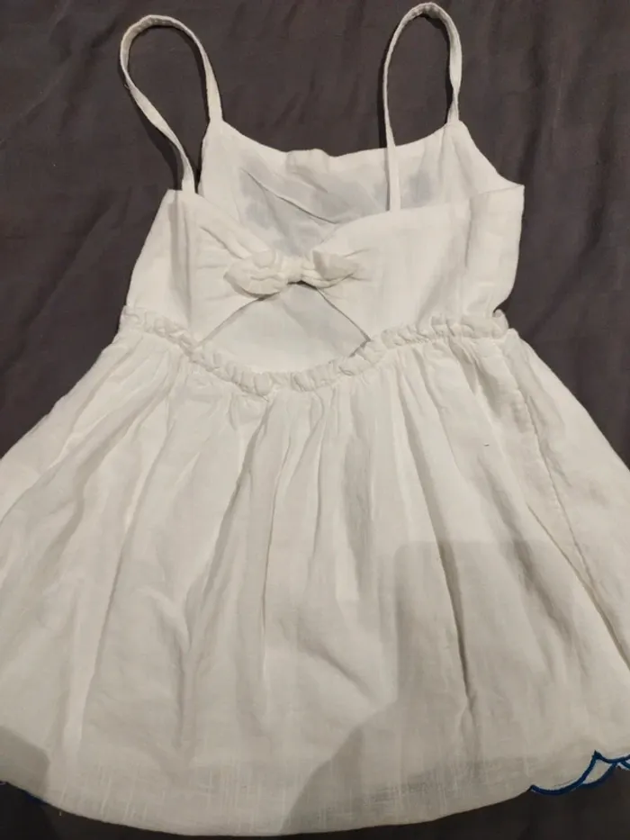 Robe blanche Vertbaudet 4 ans - photo numéro 2