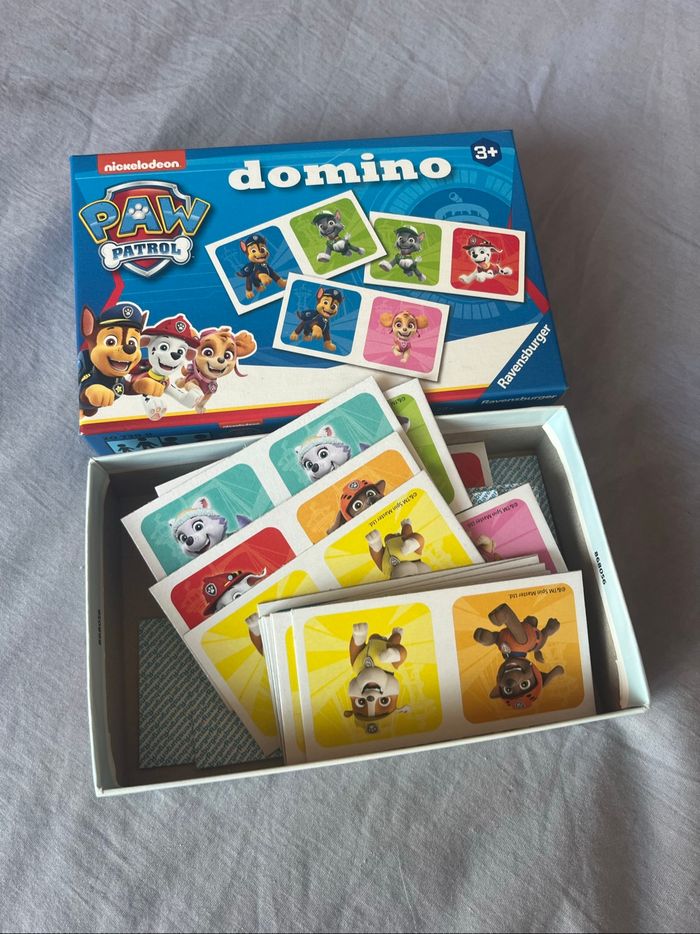 Dominos