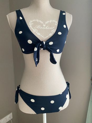 Maillot de bain deux pièces à pois