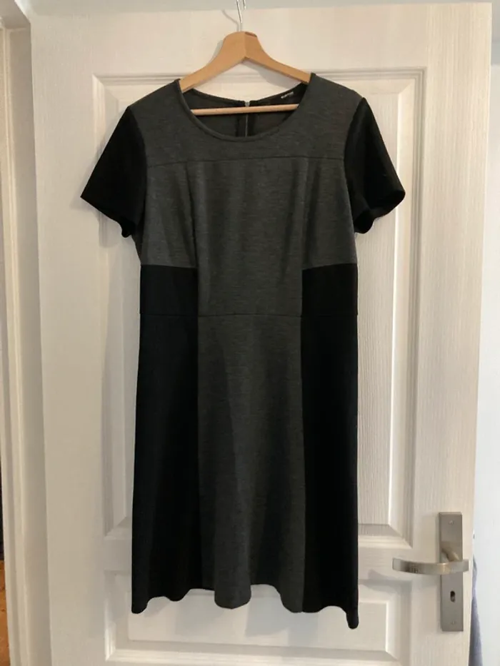 Robe Burton