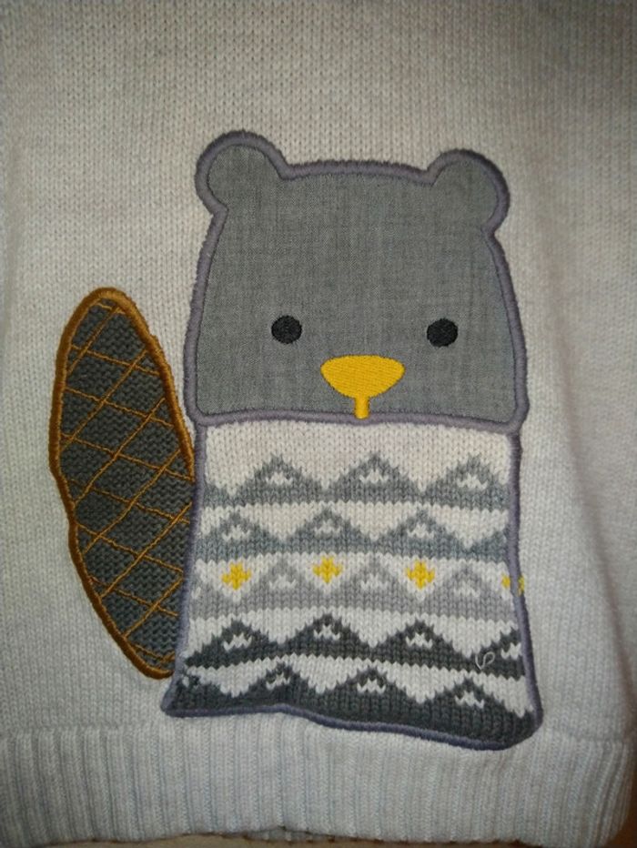 Superbe pull tout chaud Obaïbi taille 3 ans en très bon état - photo numéro 3