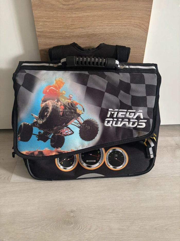 Cartable Mega Quads