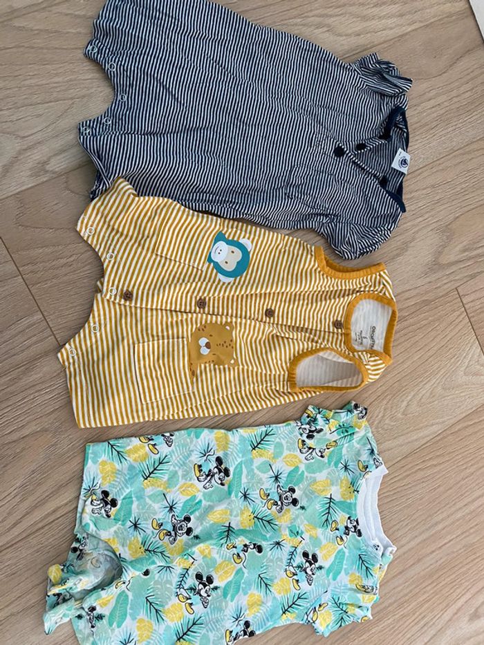 Lot de 3 combi short 6 mois très bon etat orchestra