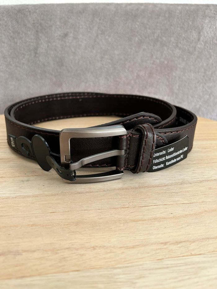 Ceinture en cuir marron taille 125 cm