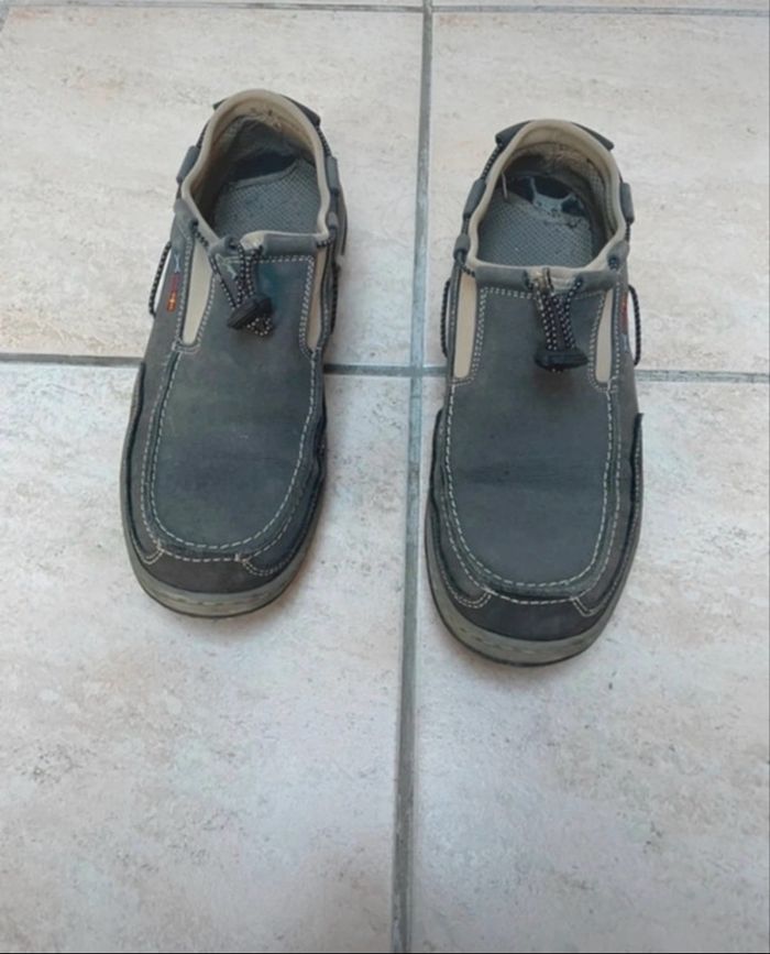 Chaussures grises - photo numéro 6
