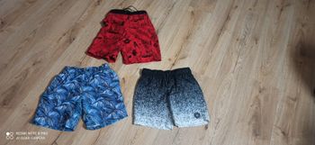 3 shorts de bains 10 ans