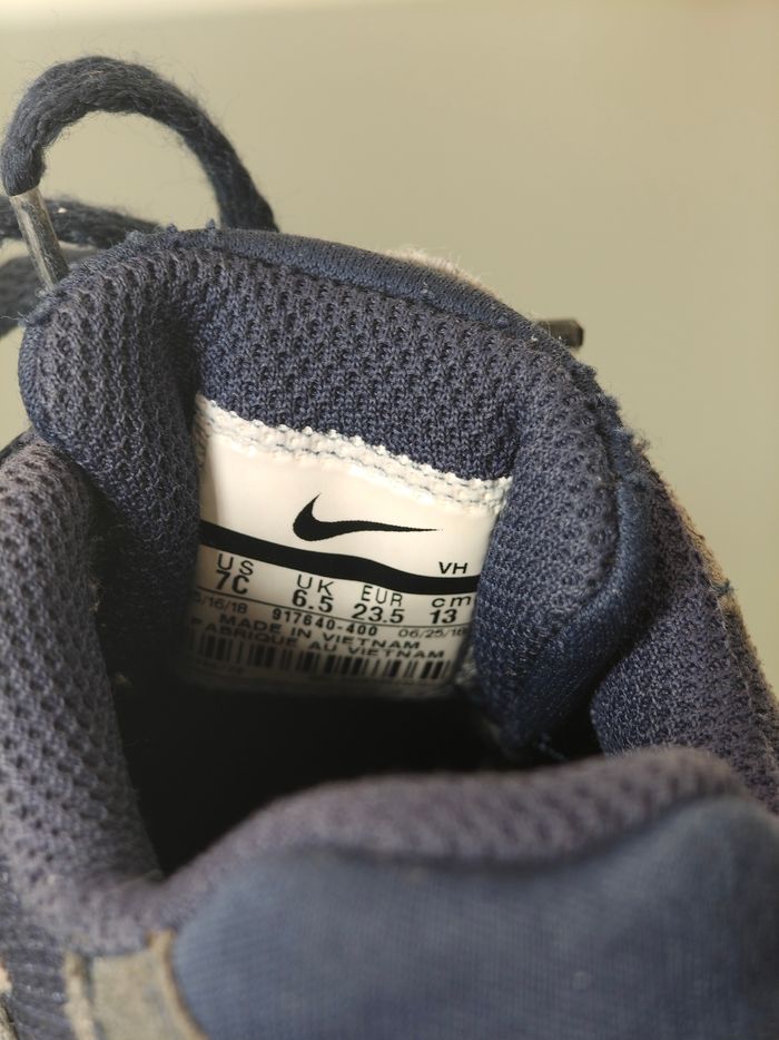 Baskets nike 23.5 - photo numéro 5