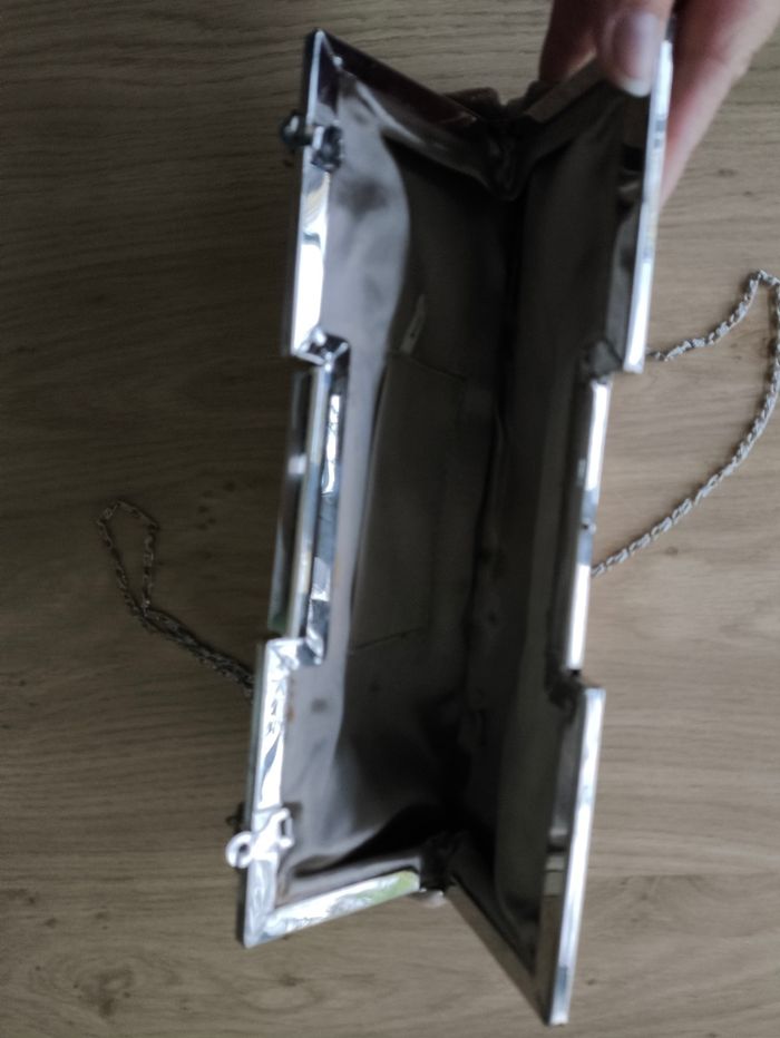 Pochette femme très élégante - photo numéro 4