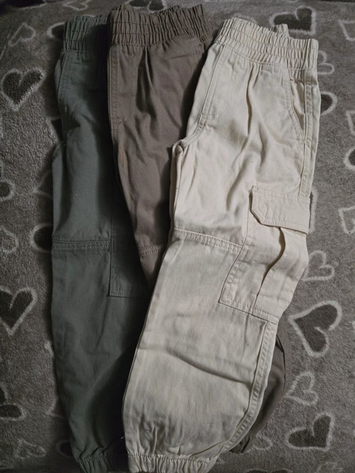 3 pantalons cargo