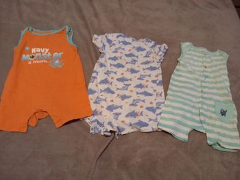 Bodys / Pyjamas Taille 2 ans