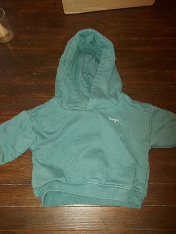 Sweat à Capuche vert kiabi 3 mois