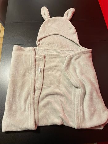 Plaid à capuche Atmosphera oreilles de lapin gris 🐇