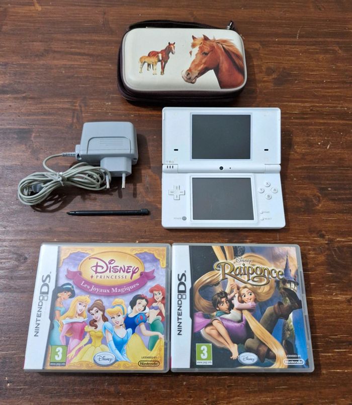 Lot Console Nintendo DSi Blanche + 2 Jeux - photo numéro 2