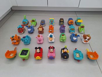 Lot 24 voitures tutut + 4 remorques