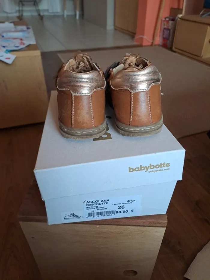 Chaussures Babybotte en cuir Taille 26 - photo numéro 3