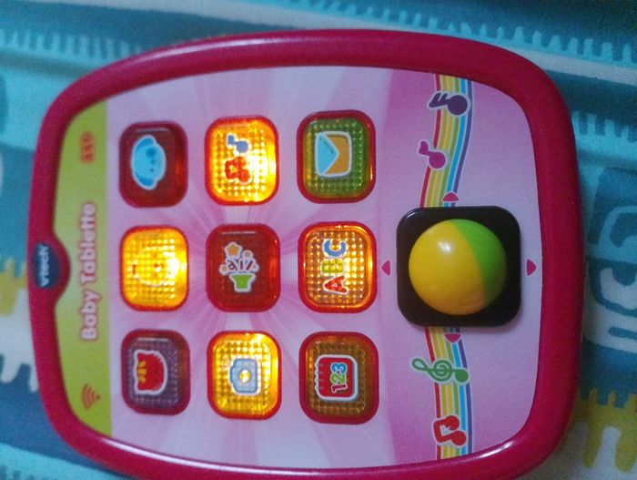 Vtech Baby Tablette (bilingue) - photo numéro 4