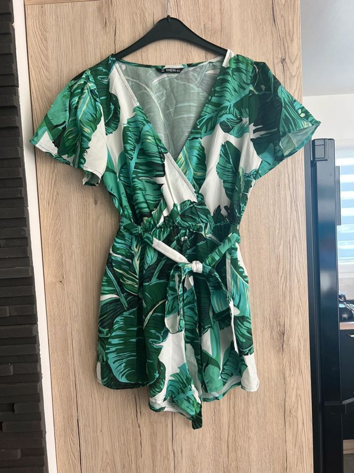 Combishort vert et blanche à fleurs - photo numéro 4