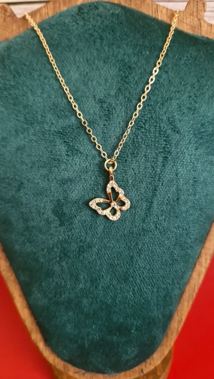 Collier doré