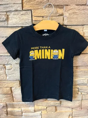 Tshirt les minions 5-6 ans