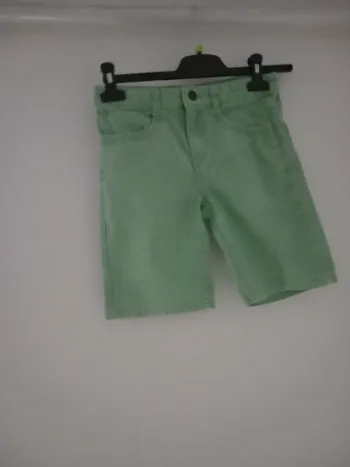 short en jean taille 10ans