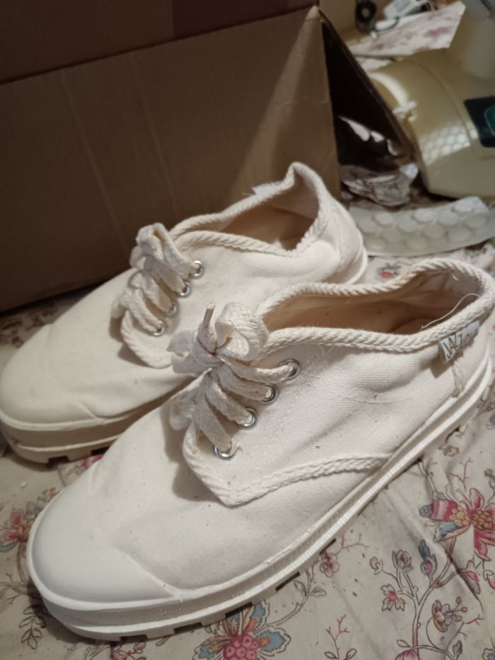 Chaussures blanches femme taille 40 Jazz club - photo numéro 2