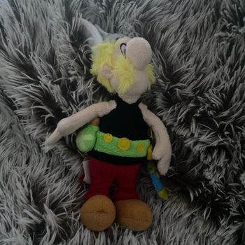 Doudou Astérix parc Astérix