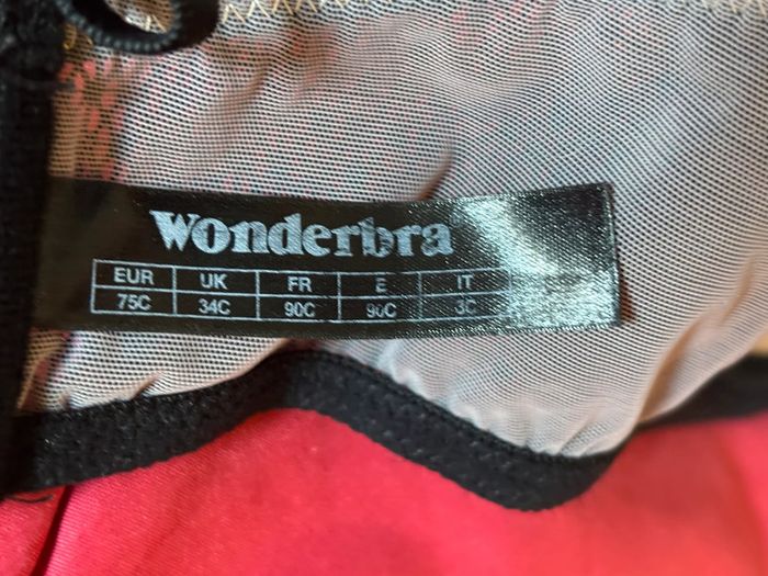 Soutien gorge push up wonferbra noir avec détails dentelle 90C - photo numéro 3